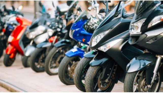 Las motos siempre funcionaron como alternativa porque son más baratas
