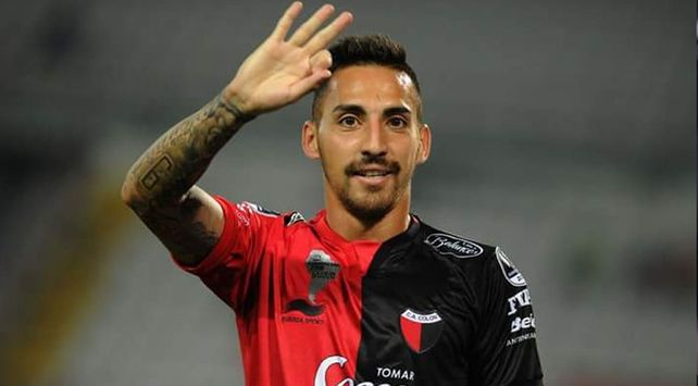 Correa se va a Santos Laguna