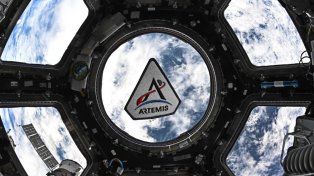 La tripulación de Artemis II transita su segundo día de vuelo hacia la Luna