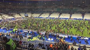 Así se evacuó el Stade de France minutos después de las explosiones y el tiroteo
