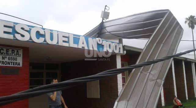 Escuela de Frontera sufrió daños y voladuras de techo