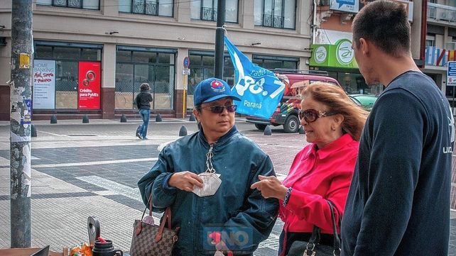 En vísperas del Día de la Madre, La Mañana de La Red transmitió desde peatonal San Martín