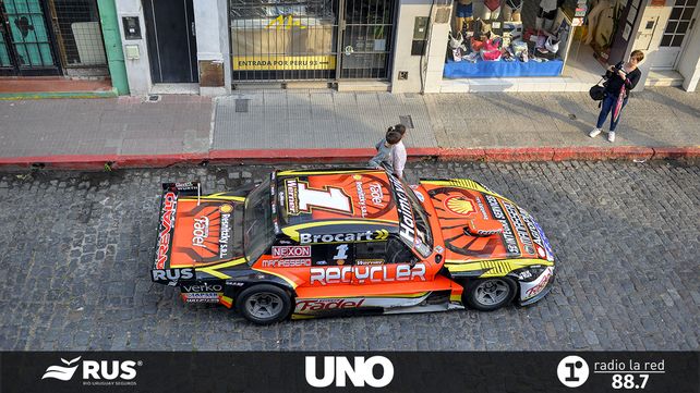 Lectores de UNO se fueron con la entrada y la foto con la Copa