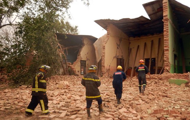 Aterrador. Una casa de la zona de la terminal de ómnibus de El Galpón muestra la potencia del sismo.