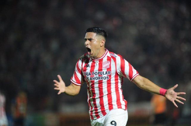 Colón refuerza el ataque con el goleador que necesitaba