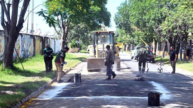 Trabajos de bacheo en la ciudad de Santa Fe