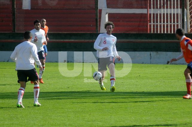 La presencia del platense en la zaga es fundamental por la experiencia que tiene en una zona clave