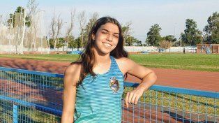 Jazmín Pumpido tiene 17 años y desde el año pasado practica atletismo en el Card.
