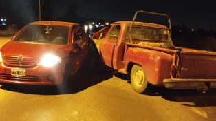 Conductor de una camioneta circulaba alcoholizado y chocó en Paraná.