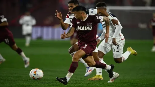 El concordiense Walter Bou sería titular en Lanús.