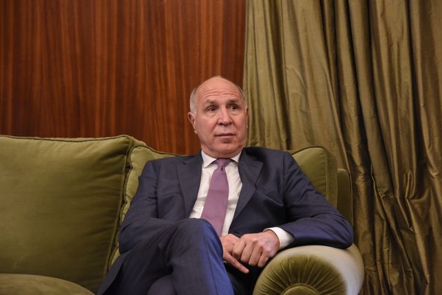 Lorenzetti fue entrevistado por La Capital antes de la presentación de su libro El nuevo enemigo. El colapso ambiental en el auditorio del diario.