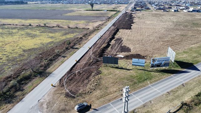 Puerto San Martín construye un nuevo ingreso a la ciudad en zona oeste con calzada más ancha y bicisendas
