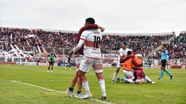 Morón venció a Nueva Chicago y le impidió acercarse a Colón