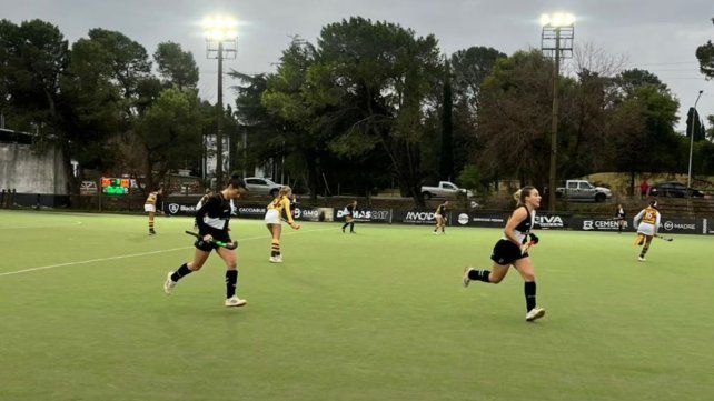 Estudiantes Negro manda en la Zona Campeonato del Torneo Oficial de Damas.