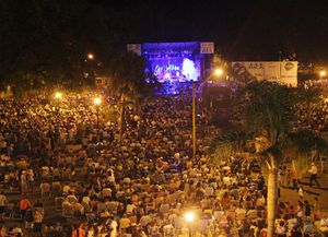 Miles de santafesinos disfrutaron del comienzo del Festival de Guadalupe