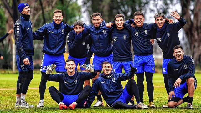 Gimnasia viene de perder en Tucumán y prepara variantes para recibir a Colón.