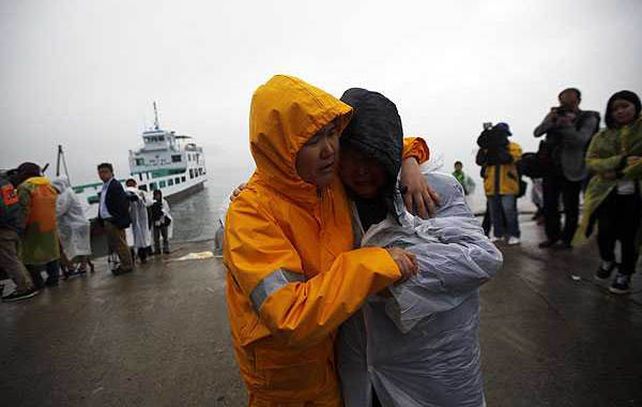 La Fiscalía acusó al capitán de haber abandonado el barco. (Foto: Reuters)