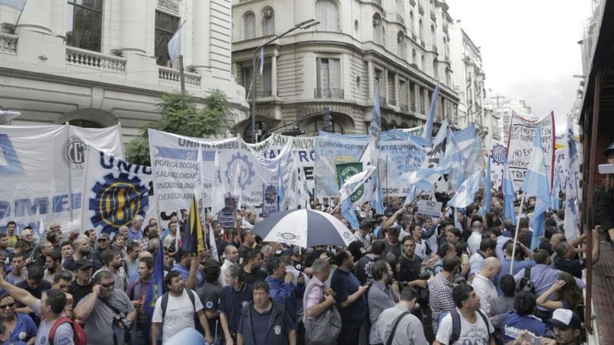 La UOM ratificó el paro nacional del próximo jueves ante un nuevo ...
