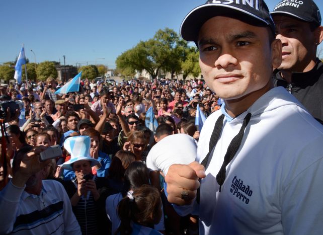 El Chino Maidana llegó a Margarita ante una multitud que lo esperaba