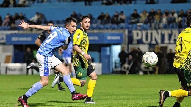 Aldosivi y Estudiantes igualaron 2 a 2 en Río Cuarto