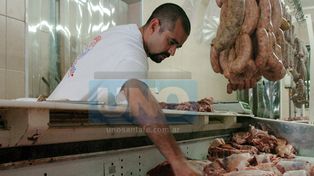 Los carniceros estiman que el consumo bajó un 15 por ciento