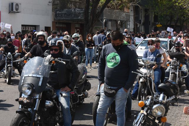 Días después del crimen allegados y familiares del Oso Cejas se manifestaron en reclamo de justicia.