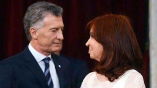 Mauricio Macri y Cristina Fernández de Kirchner mantuvieron duros cruces al borde del cierre de campaña para las Paso nacionales.