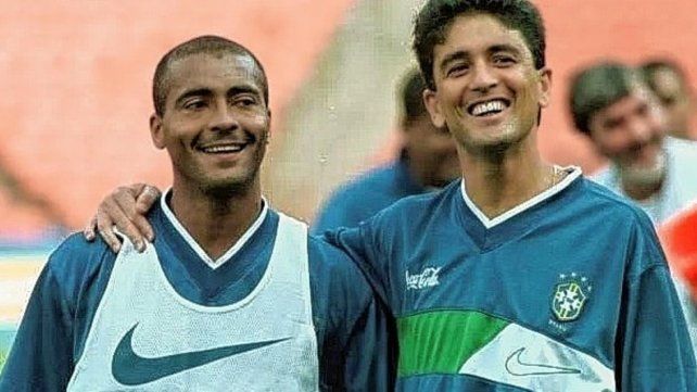 Romario y Bebeto hicieron pública la finalización de una amistad que duró casi 30 años por razones políticas. Romario y Bebeto hicieron pública la finalización de una amistad que duró casi 30 años por razones políticas.
