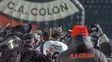 VIDEO: mirá cómo fue la caótica salida de los jugadores de Colón