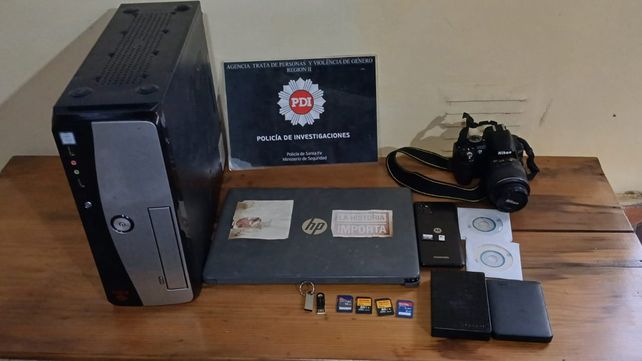 Los dispositivos secuestrados en los allanamientos en Rosario por producción y divulgación de material con abuso sexual de menores.