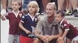 Maxi Lopez junto a sus hijos.