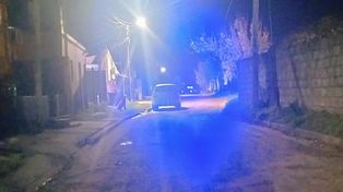 Un suboficial de la policía rosarina le disparó en la cabeza a su pareja embarazada.