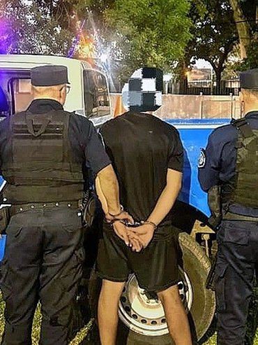 Fue detenido por intentar extorsionar para devolver un celular