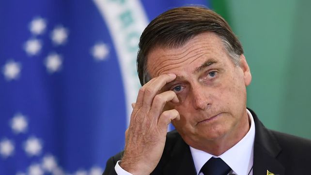 Bolsonaro dice que no necesita vacunarse porque ya tiene anticuerpos.