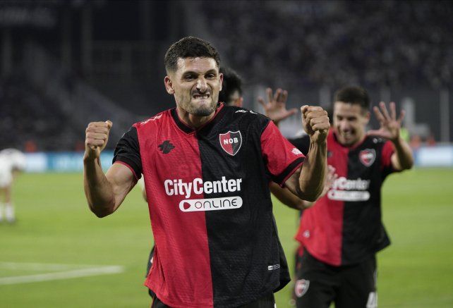 Juanchón García anotó el segundo de Newell's en el 3 a 1 sobre Talleres, en la última fecha de la liga.