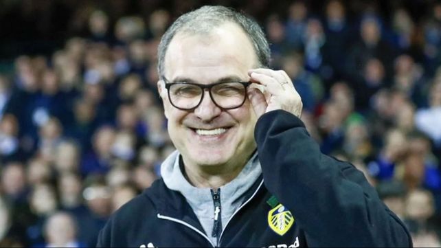 Bielsa será abuelo por primera vez y sonríe sin vueltas.&nbsp;