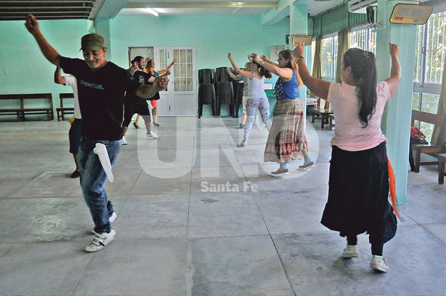 Taller de danzas folklóricas. La histórica música nacional también tiene su espacio