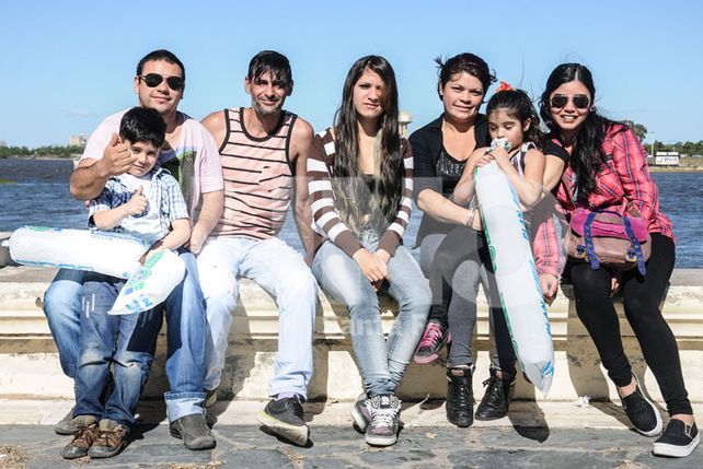 Miles de santafesinos festejan la llegada de la primavera a puro rock en la Costanera