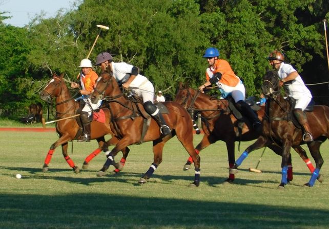 Se puso en marcha la 19° Copa Juan Carlos Iturraspe de Polo