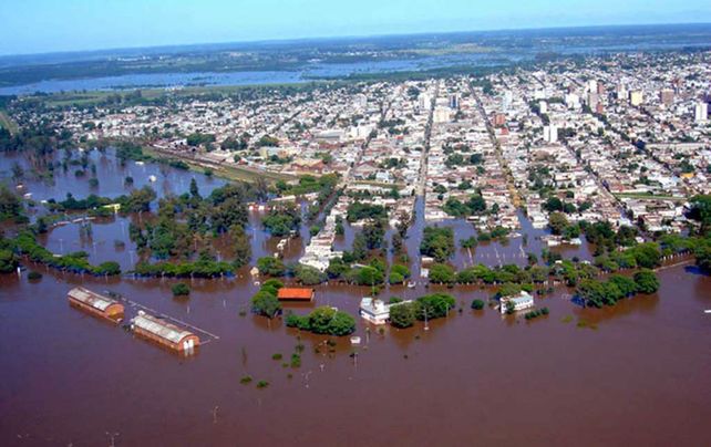 Impactante. La imagen captada por un drone de la localidad.