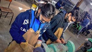 Las escuelas técnicas ampliaron su horario y cobran mayor ritmo los talleres.