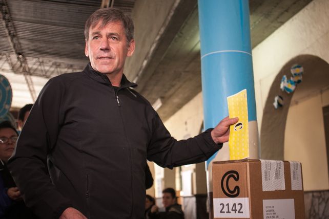 Emilio Jatón: Hay que votar porque es la expresión máxima de la democracia