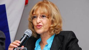 “El objetivo del Gobierno es reducir la educación pública”