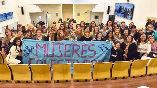 Ellas al volante. En mayo el Concejo modificó una ordenanza para avanzar con la incorporación de mujeres.