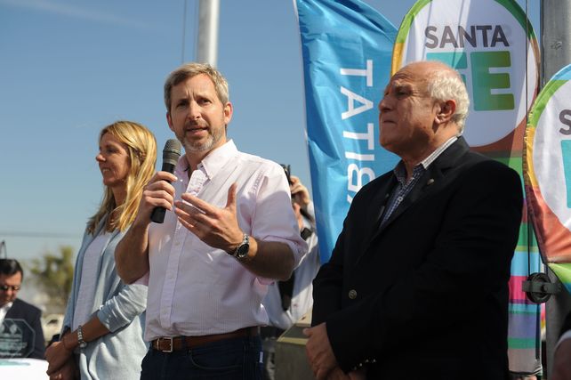 Juntos. El ministro Rogelio Frigerio y el gobernador Miguel Lifschitz compartieron en Rufino la presentación para Santa Fe del programa de obra pública.
