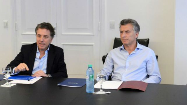 El ministro de Hacienda Nicolás Dujovne junto al presidente Mauricio Macri.