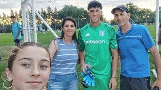 Joven arquero oriundo de Santa Ana debutó en la Reserva de Racing Club.