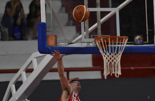 Unión va por el pase al Súper 4 en Armstrong