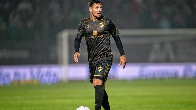 Mauro Zárate jugará en el Cosenza de la Serie B de Italia luego de su paso por Platense.