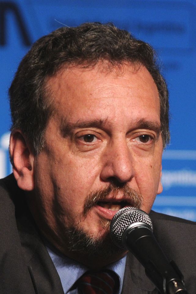 El ministro Barañao, dolido por las críticas de Adrián Paenza
